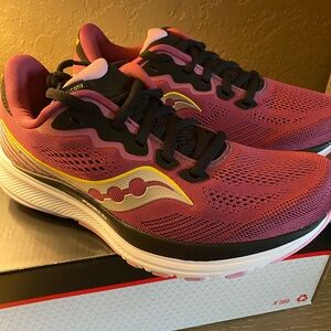 Saucony Women's “Ride 14” Running Sneakers, Size 6.5M
